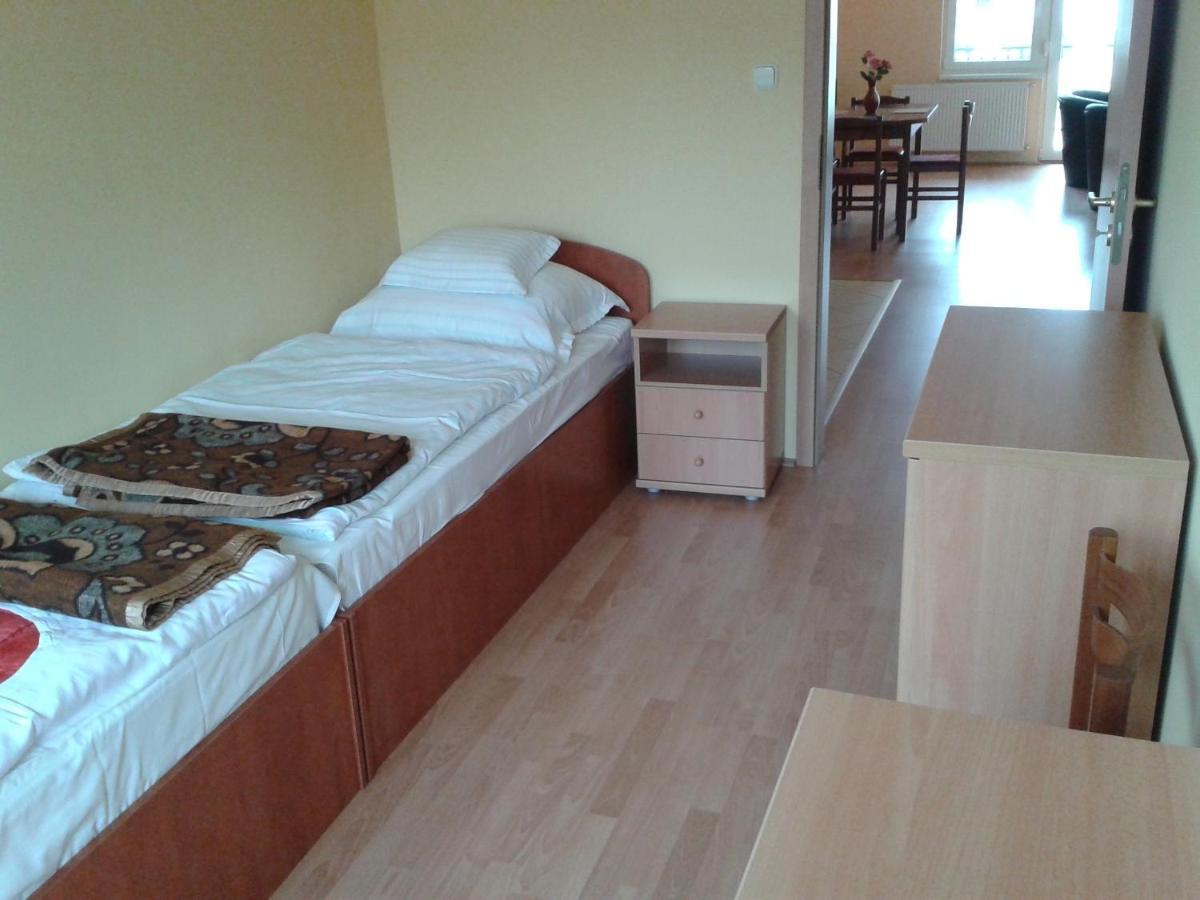Kotany Apartman Harkány Szoba fotó